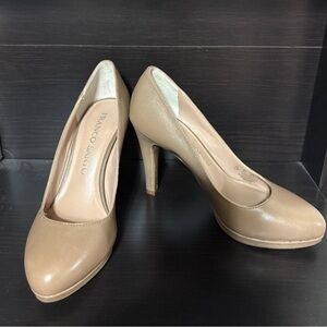 Franco Sarto Women's Classic Brown Heels